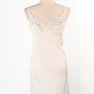 Vintage Y2K White Nylon Lace VASSARETTE Full Slip Dress - 40